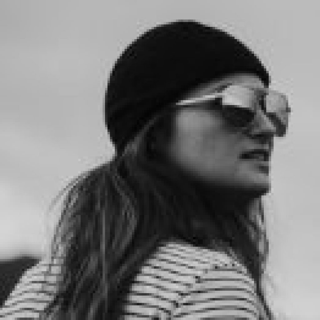 demo attachment 214 chaz mcgregor 646845 unsplash